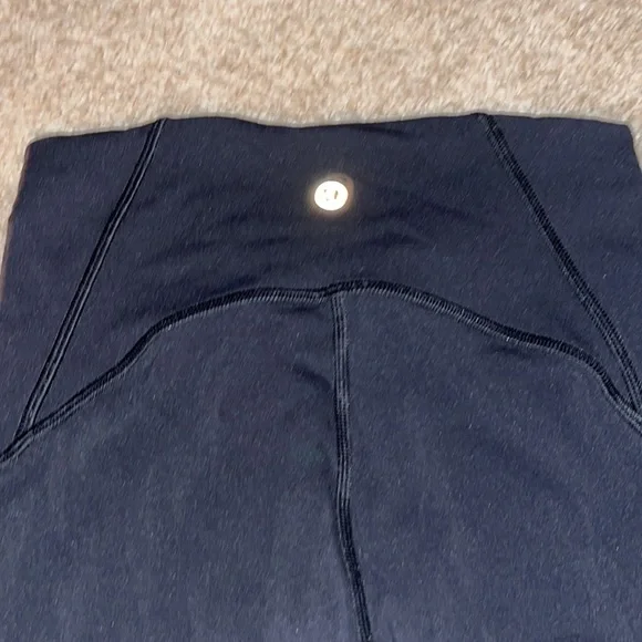 black lululemon leggings - Picture 2 of 4